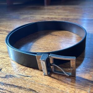 Calvin Klein Men’s black leather belt with silver buckle Size 36